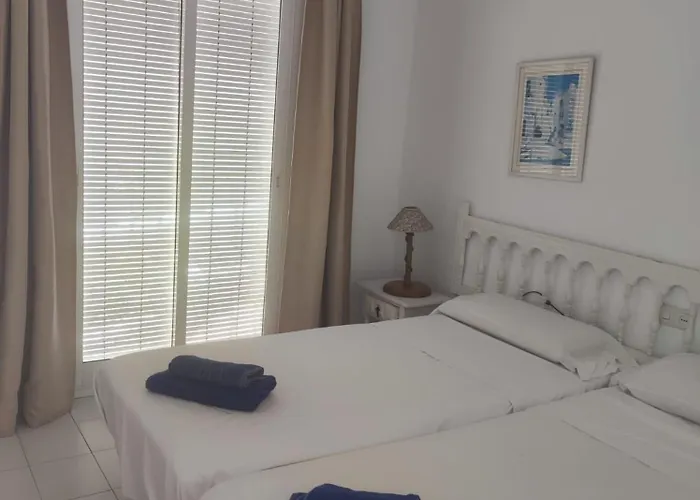 Bajamar I 9 Menyber * Nerja